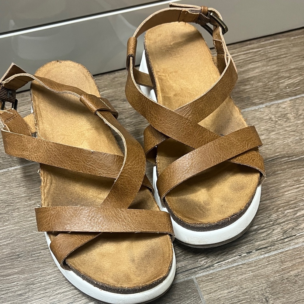 Brown Strappy Women's Sandals - Comfortable Casual Style